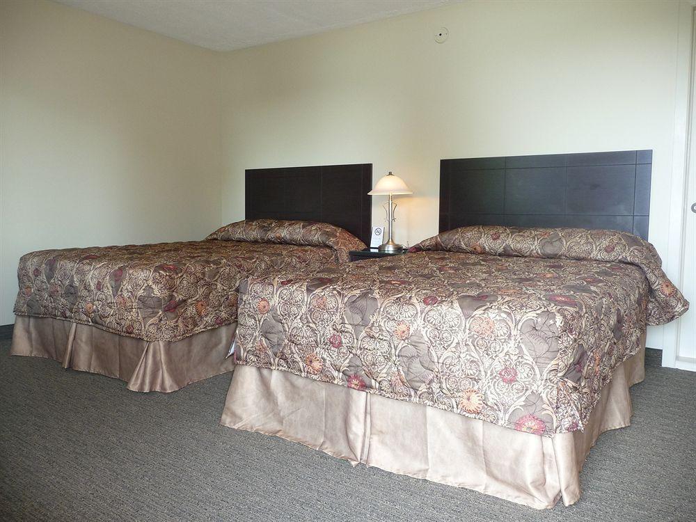 Motel Du Fleuve Бросард Екстериор снимка