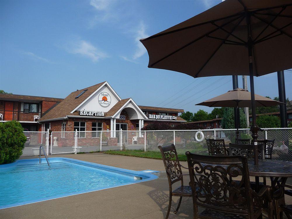 Motel Du Fleuve Бросард Екстериор снимка